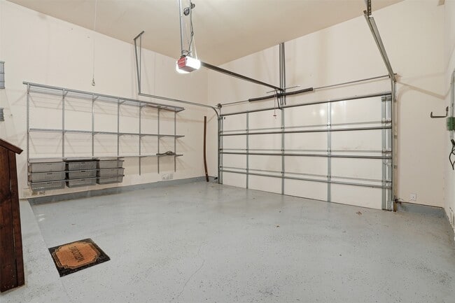 Building Photo - 1426 W 21st St