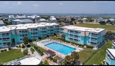 Building Photo - 301 Commerce Way