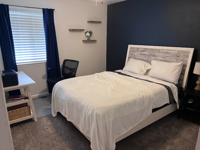 Building Photo - 1148 NE Cordero Pl