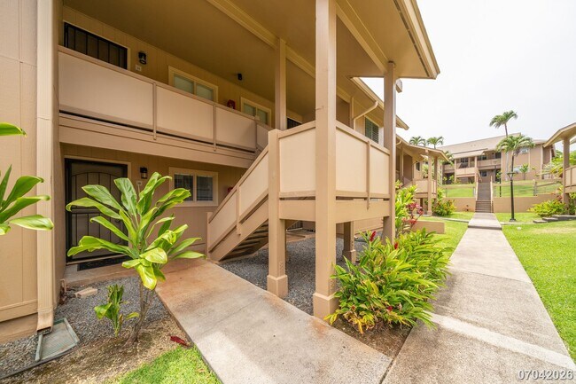 Building Photo - Rarely available ground floor townhome unit! 2 bdrm/2 bath/1 parking at Waiau Gardens Villa in Pe...