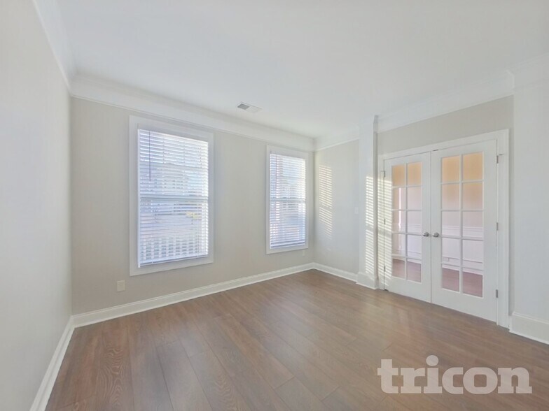 Building Photo - 428 Castlebury Ct