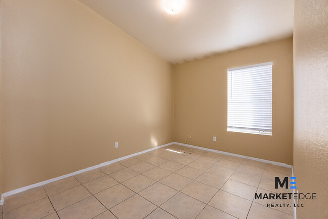 Building Photo - House in Tempe! JOIN THE WAITLIST!