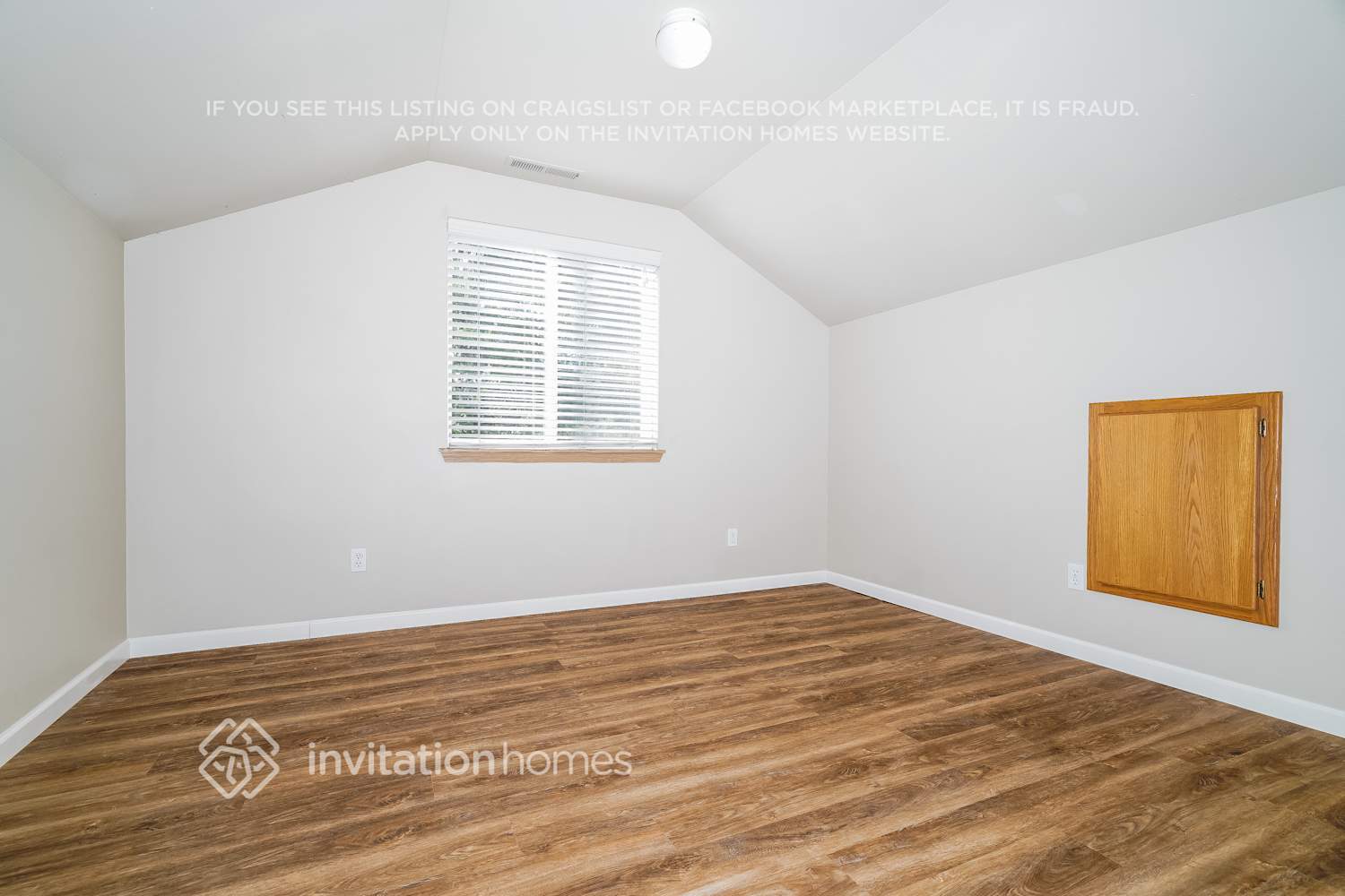 Building Photo - 20205 11th Ave Ct E