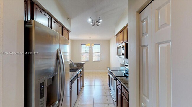 Building Photo - 9021 SW 94th St