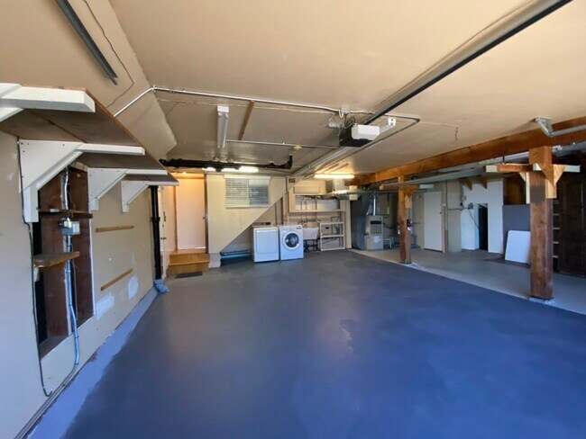 Building Photo - 1431 Niles Ave