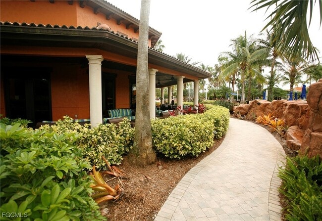 Building Photo - 11070 Esteban Dr