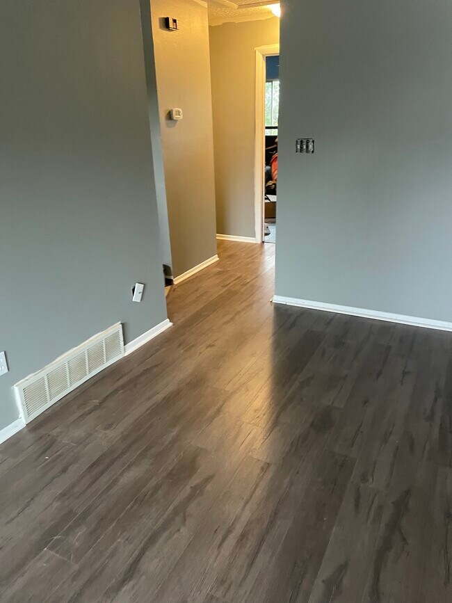 Building Photo - 3735 Misty Meadows Dr