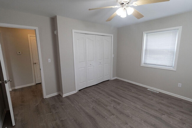 Building Photo - 4836 Meadow Lark Ln