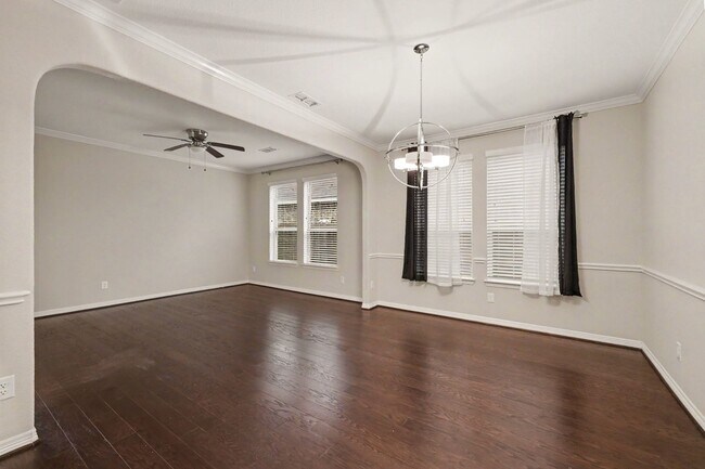 Building Photo - 30631 Morning Dove Dr