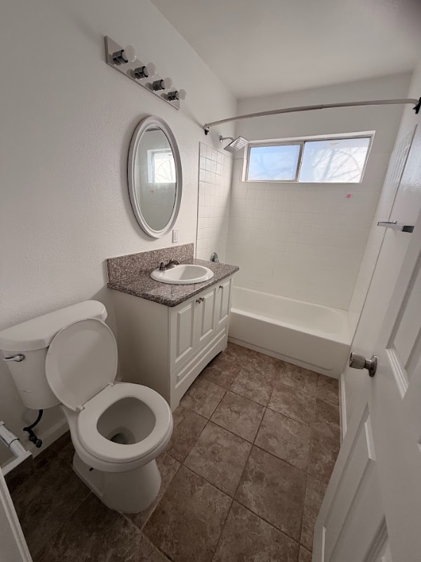 Building Photo - 44056 Date Ave