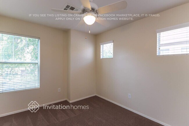 Building Photo - 4170 E Betsy Ln