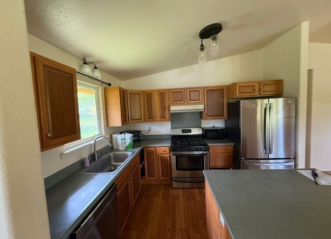 Building Photo - 4 bed Kalaheo Furnished home