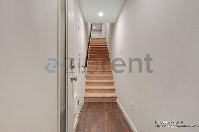 Building Photo - 9614 19th Ave SE