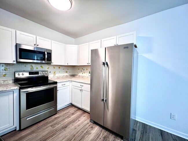 Building Photo - Newly renovated home in the Historic South Norfolk Neighborhood.