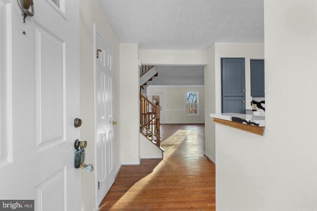Building Photo - 2126 Commissary Cir