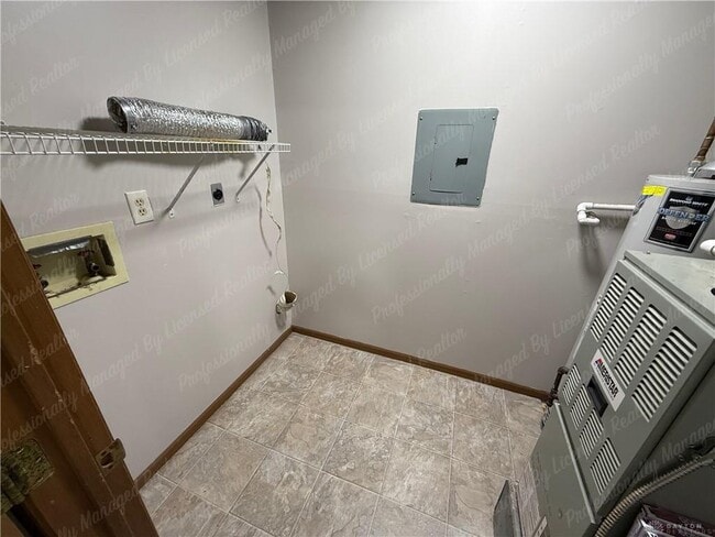 Building Photo - 557 N Broad St