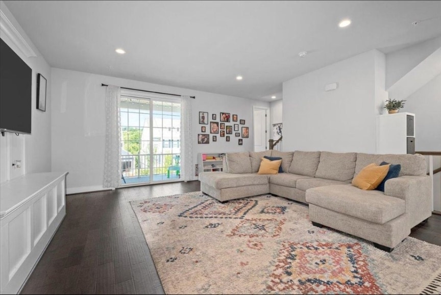 Building Photo - 2131 Westcott Ln