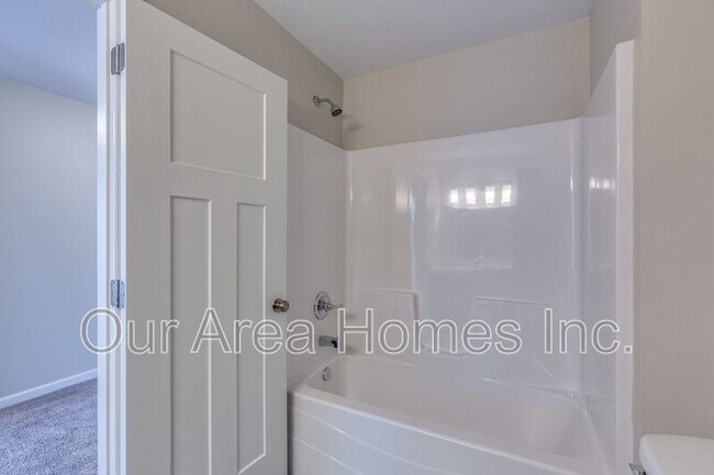 Building Photo - 12624 Pond View Rd