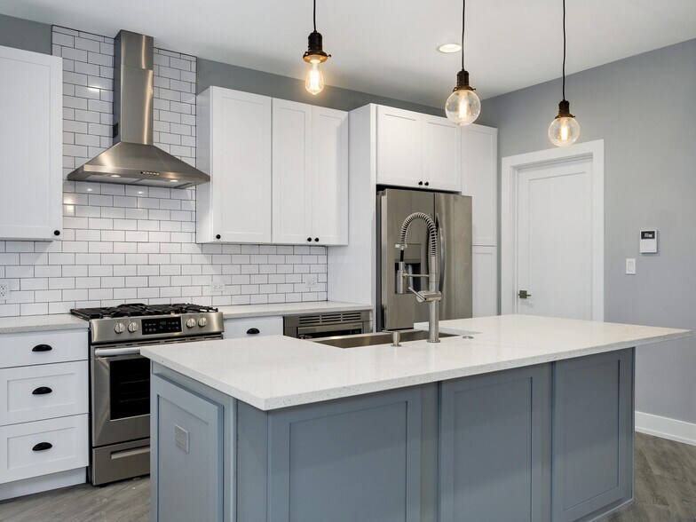 Building Photo - 5528 W Gettysburg St