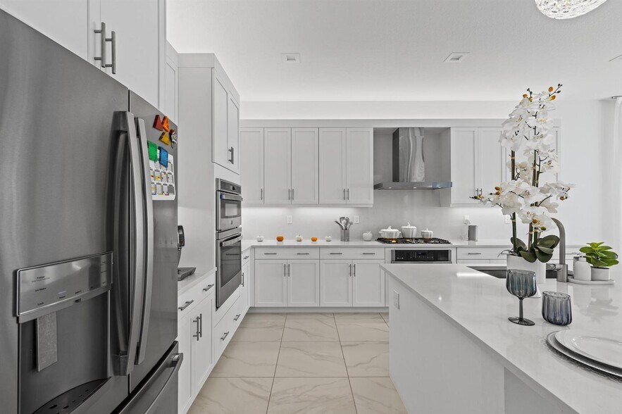 Building Photo - 12884 Wingspan Ct