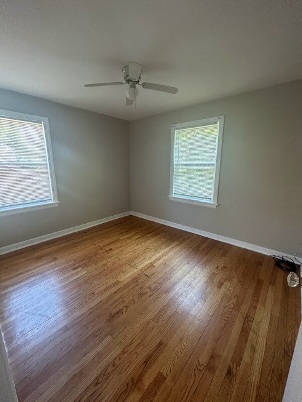 Building Photo - 10852 S Buffalo Ave