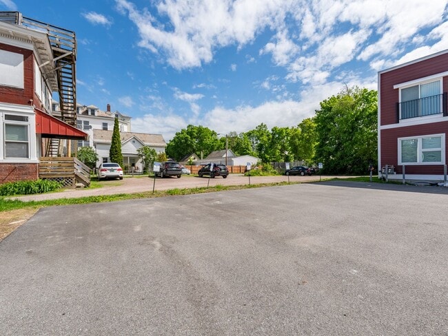 Building Photo - 86-88 North Winooski Ave