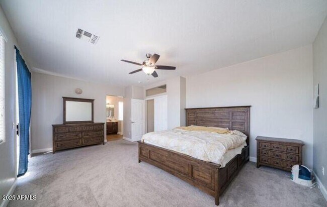 Building Photo - 3924 S Hollyhock Pl