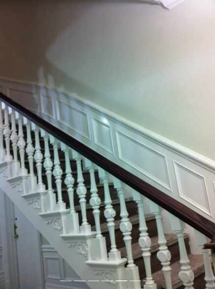 Building Photo - 354 Broadway