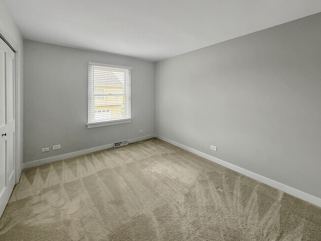 Building Photo - 145 Spuhler Dr