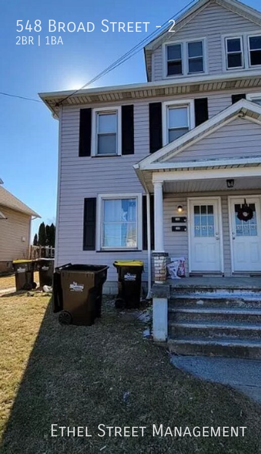 Building Photo - 548 Broad St