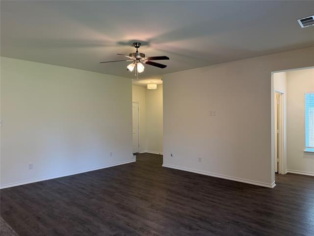 Building Photo - 2237 Diamond Dr
