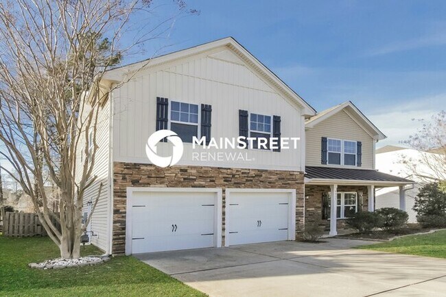 Building Photo - 3 Bedroom Pet-Friendly Home in CHARLOTTE, NC with Main Street Renewal