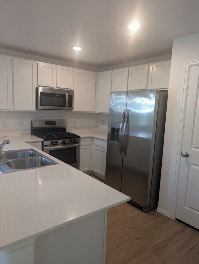 Building Photo - Charming 3 beds 2 baths in New Caney!