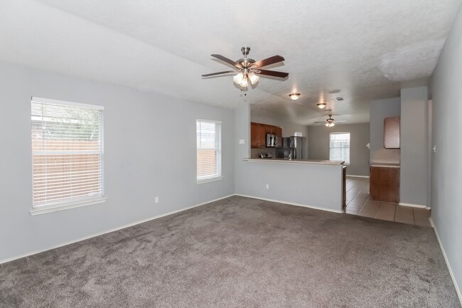 Building Photo - 20735 Dewberry Creek Ln