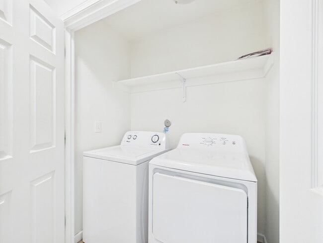 Building Photo - 1771 Dallas Dr