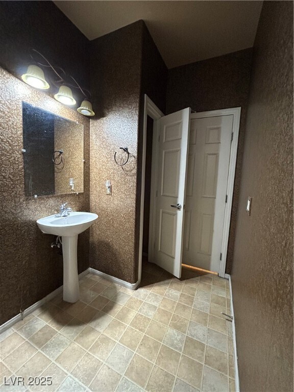 Building Photo - 9333 Golden Grape Ct