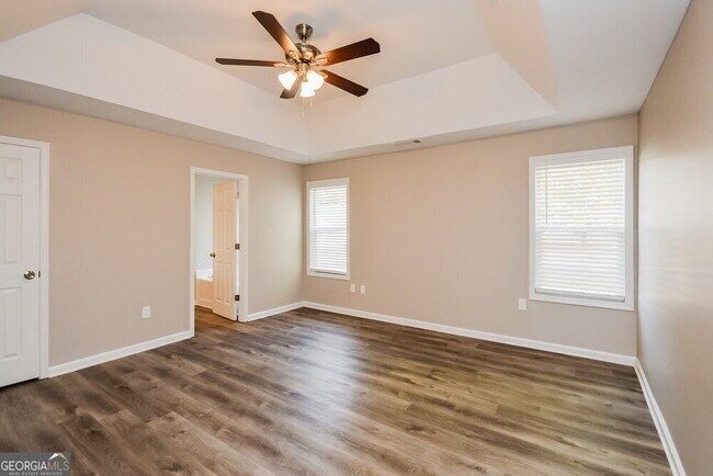 Building Photo - 100 Riverhill Ct