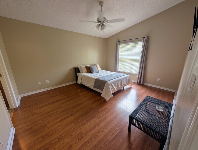 Building Photo - Beautiful 3-Bedroom Home in Suntree