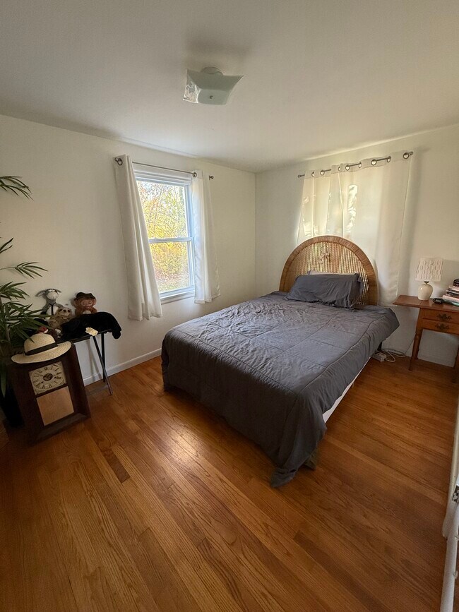 Building Photo - 32 Nipsah Rd