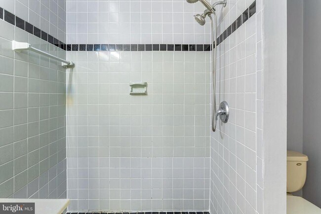 Building Photo - 6503 Friars Ct