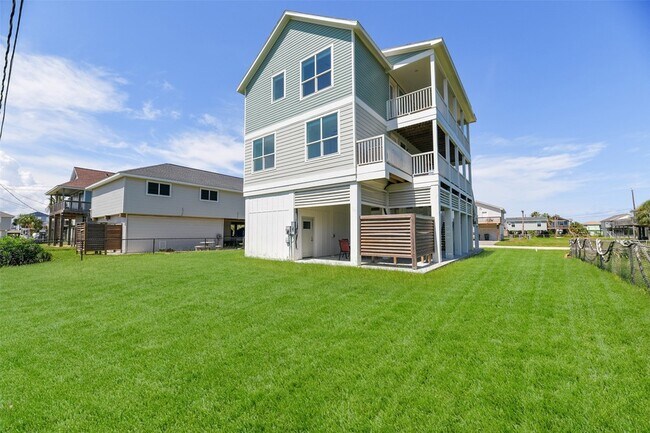 Building Photo - 4006 Fort Bend Dr