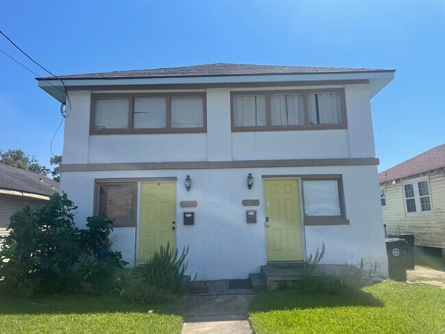 Primary Photo - 1456 Harrison Ave
