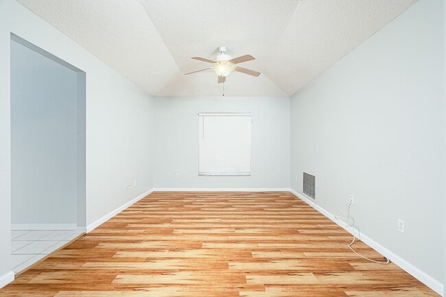 Building Photo - Beautiful Home in Ormond Beach