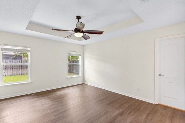 Building Photo - Charming 3-Bedroom Home in The Hideaway – ...