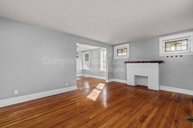 Building Photo - 5352 Neosho St