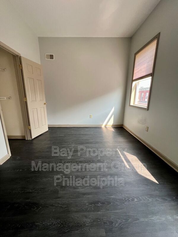 Building Photo - 2154 N Carlisle St