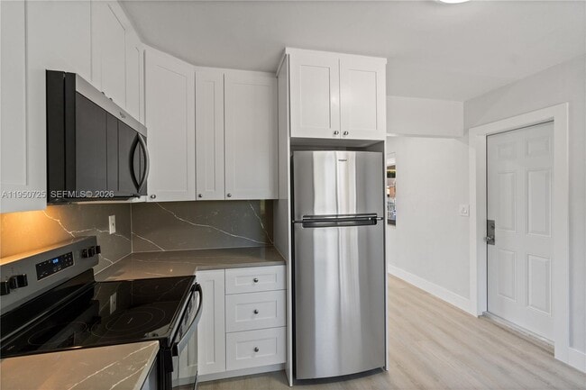 Building Photo - 811 NW 115th St