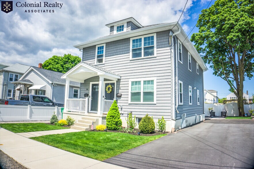 Building Photo - 32 Woodrow Ave