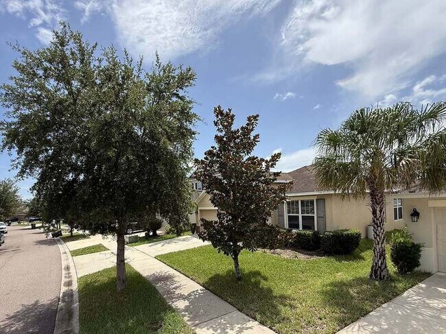 Building Photo - 8222 Willow Beach Dr
