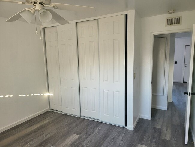 Building Photo - All Upgraded, Small Yard, Garage - AVAILABLE NOW!!